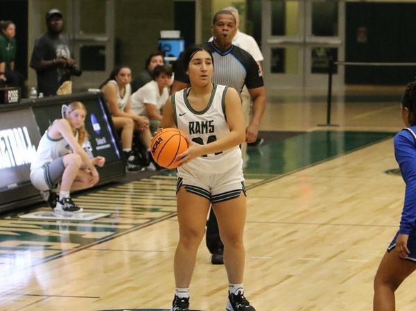 Kantzian Knocks Down Buzzer-Beating 3-Pointer to Down Mount Saint Vincent